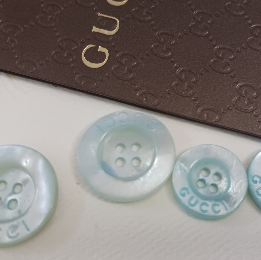 Gucci Button Set Of 4 Blue Shell Resin Made In ITALY